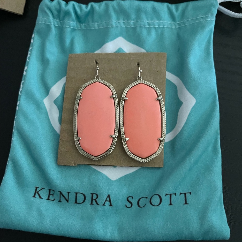 Kendra Scott Danielle Earring - image 1